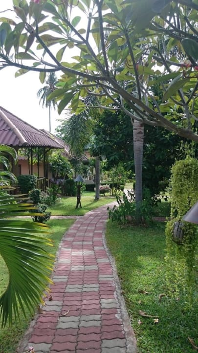 Gartenanlage Bee Nat Garden Resort