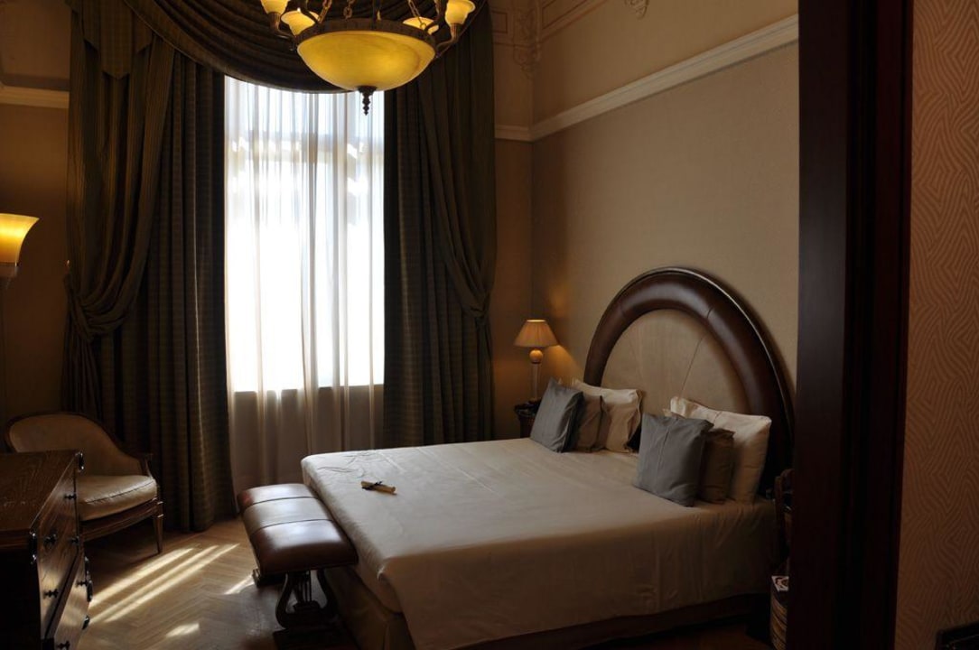 Hotelzimmer (Nr. 205, zur Straße) NH Collection Prague Carlo IV