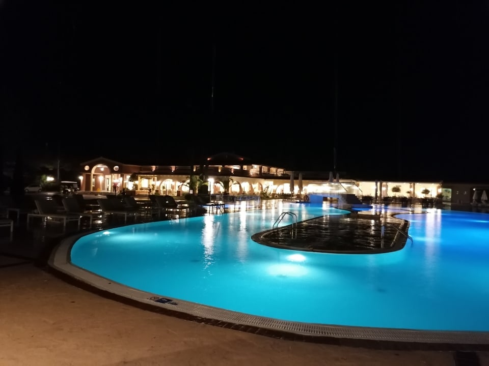 Pool Capo Di Corfu  (Im Umbau/Renovierung)