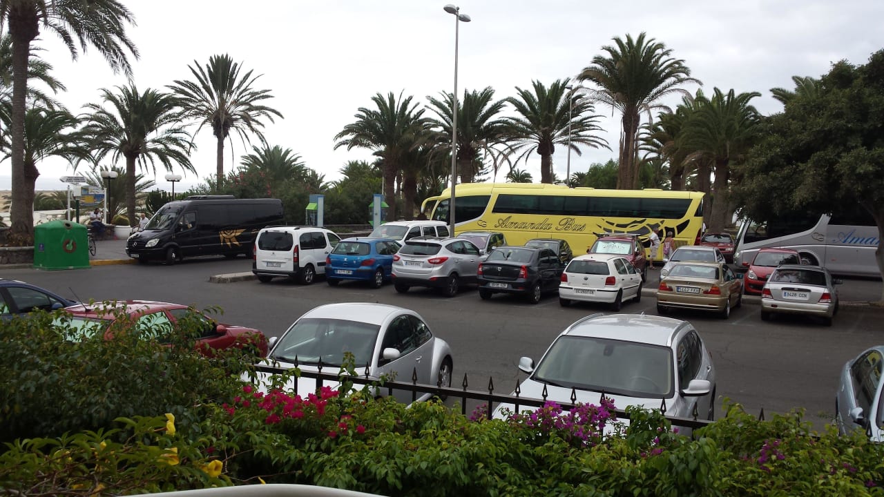 Reihe von Reisebussen Teil 1 Hotel Taboga