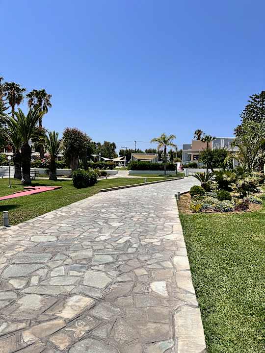 Gartenanlage Atlantica Marmari Beach