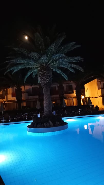 Pool Sol Marina Beach