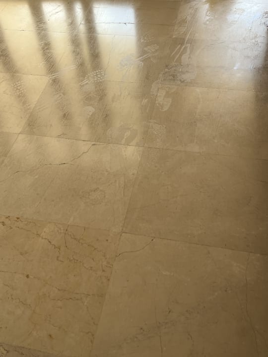 Gastro Pandanus Beach Resort & Spa