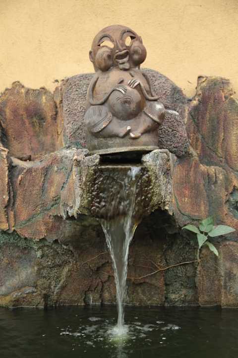 Kašna Hotel Banyualit Spa & Resort