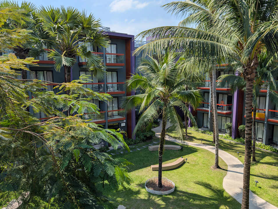 Gartenanlage Holiday Inn Express Phuket Patong Beach Central