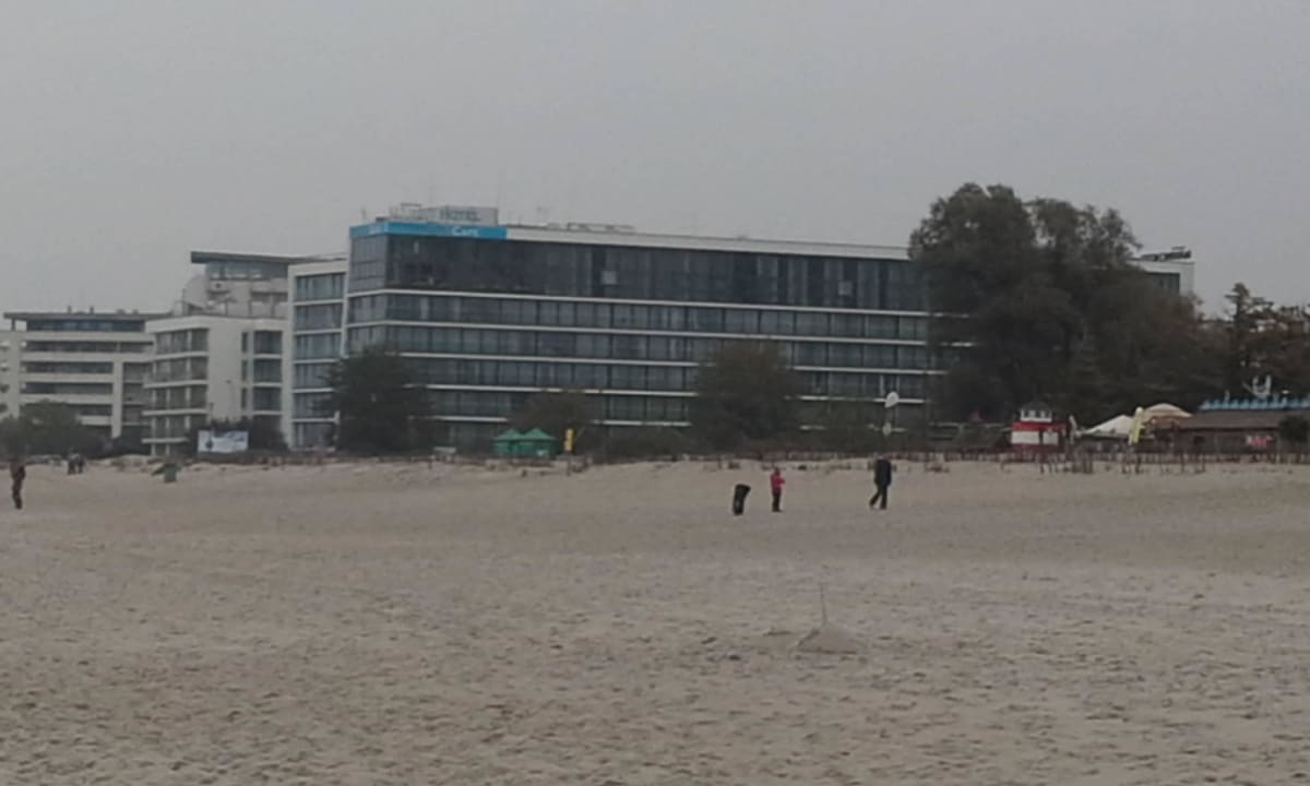Vom Stand gesehen Marine Hotel by Zdrojowa