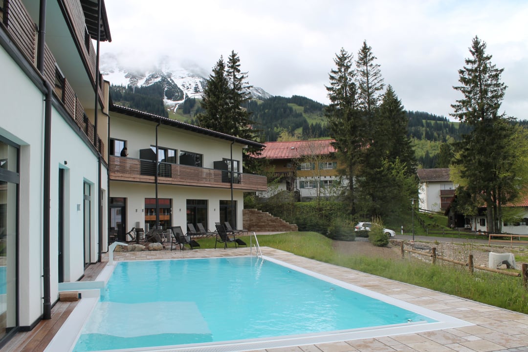 Außenpool Panoramahotel Oberjoch