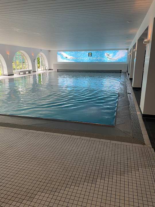 Pool Hotel Schloss Montabaur