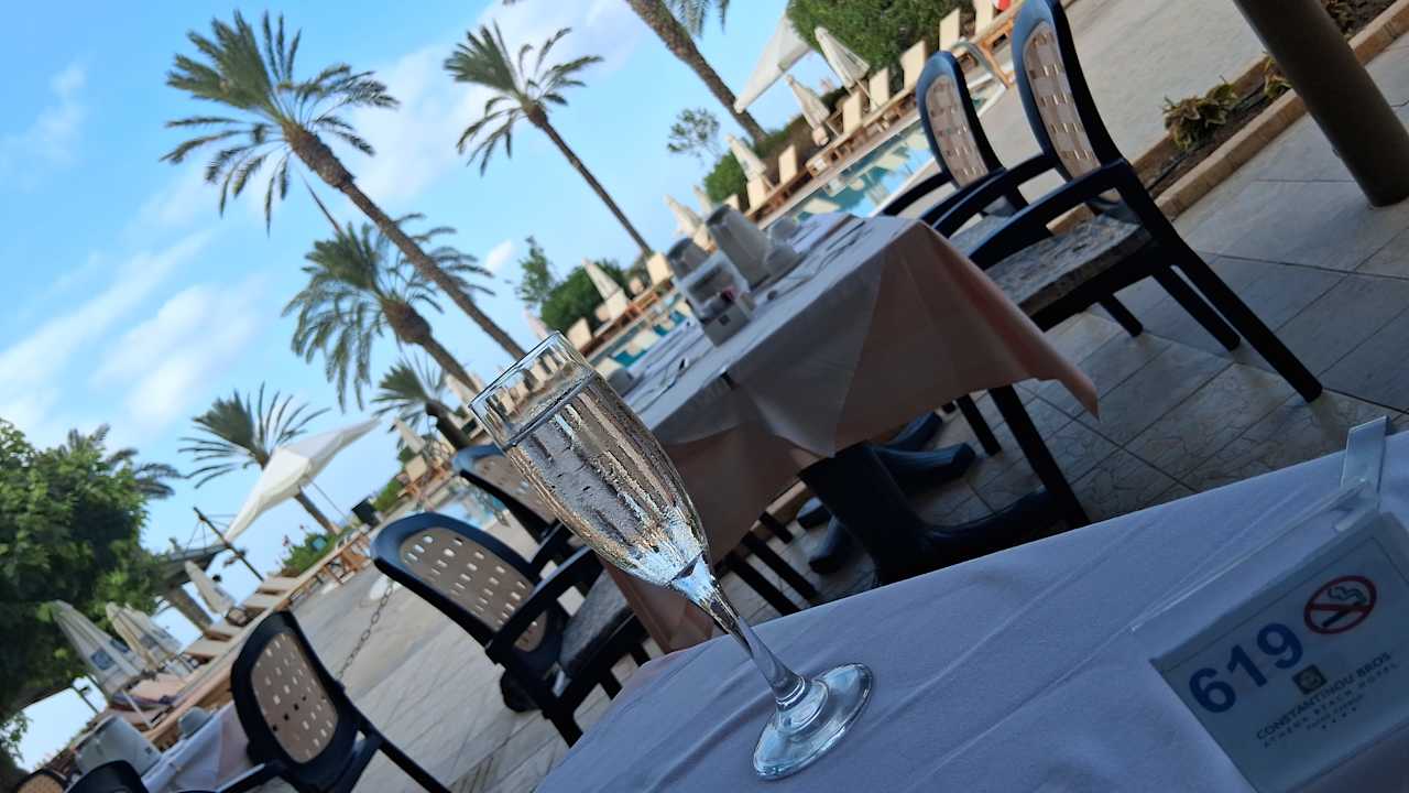 Gastro Constantinou Bros Athena Beach Hotel