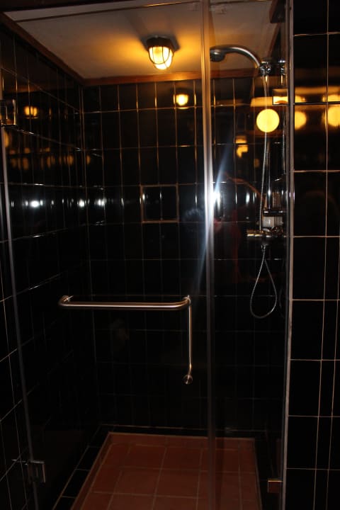 Große Dusche Hotel Cinnamon Citadel Kandy