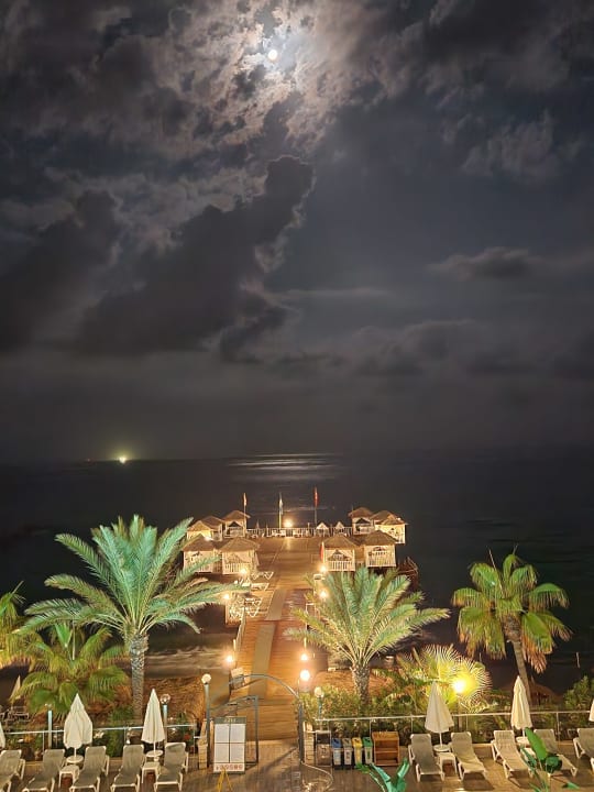 Strand Aria Resort & Spa