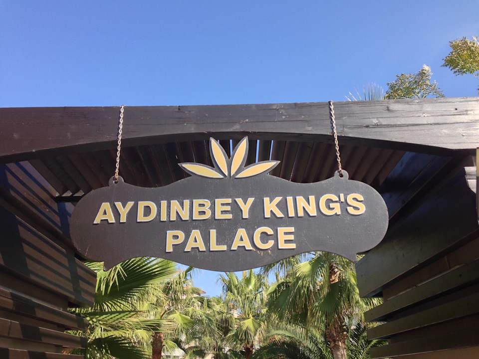 Eingang vom Strand Aydinbey Kings Palace & Spa