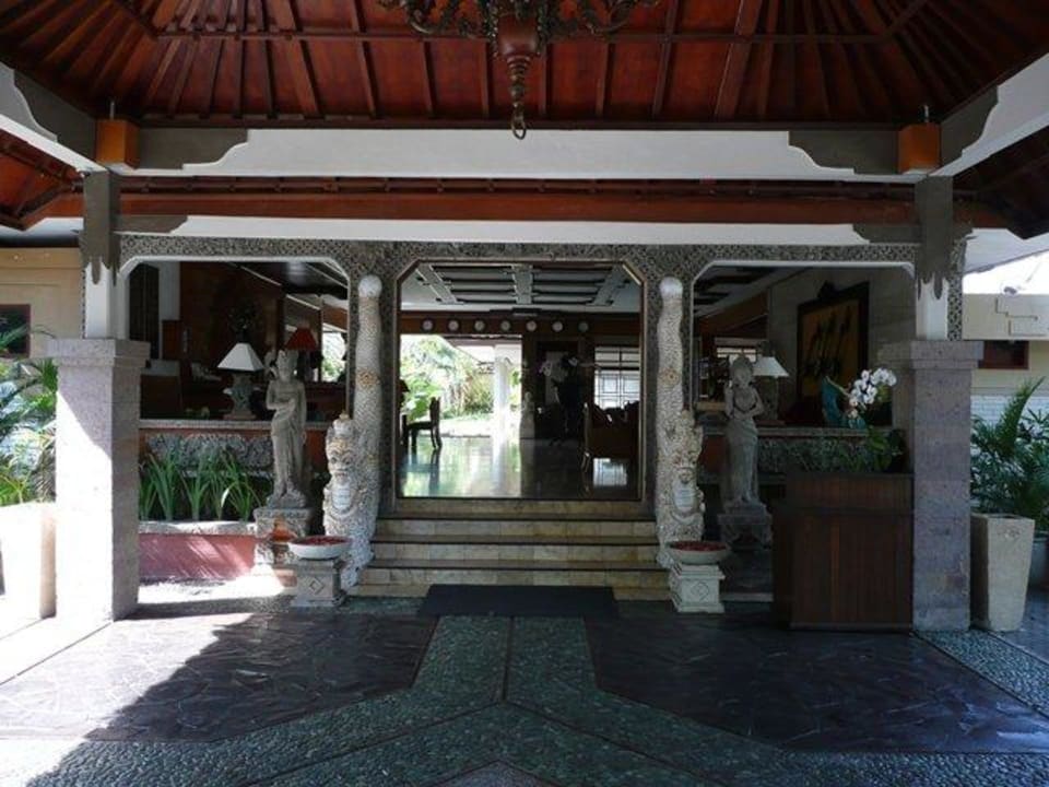 Empfang Rama Beach Resort and Villas