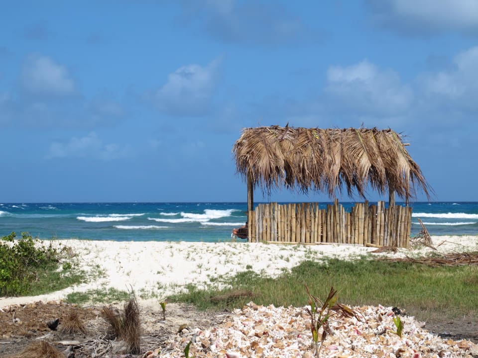 Strand The Islander's Inn