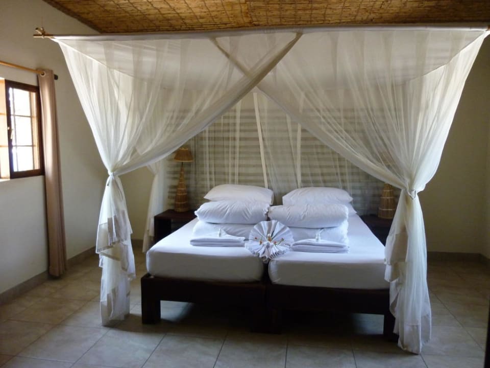 Netter Empfang Okaukuejo Camp