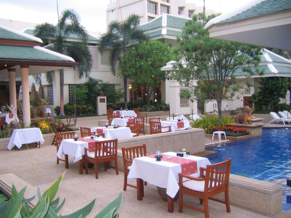 Busakorn Wing Holiday Inn Resort Phuket