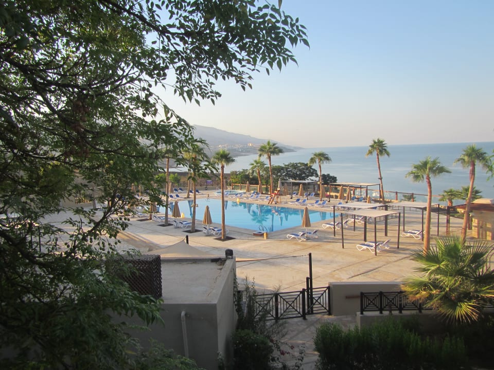 Pool Holiday Inn Resort Dead Sea