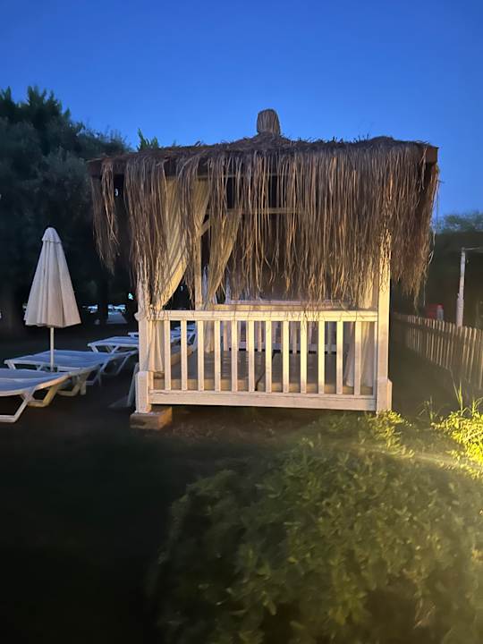 Außenansicht Saturn Palace Resort Hotel