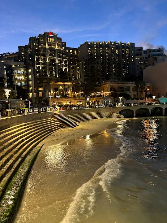 Strand Malta Marriott Resort & Spa