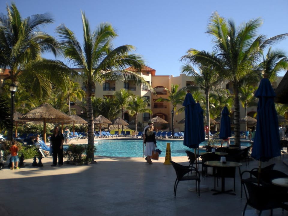 Großer Pool Sandos Playacar Beach Resort