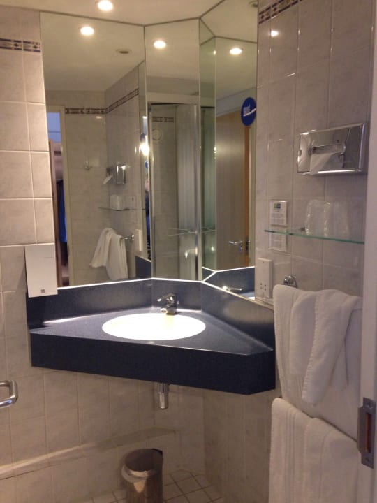 Zimmer Holiday Inn Express London Croydon