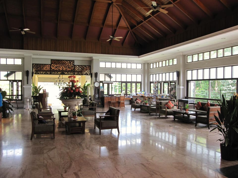 Sehr schöne Lobby The Fair House Beach Resort