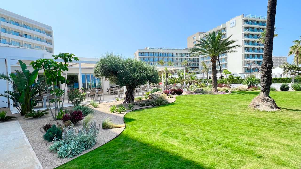 Gartenanlage Hipotels Flamenco