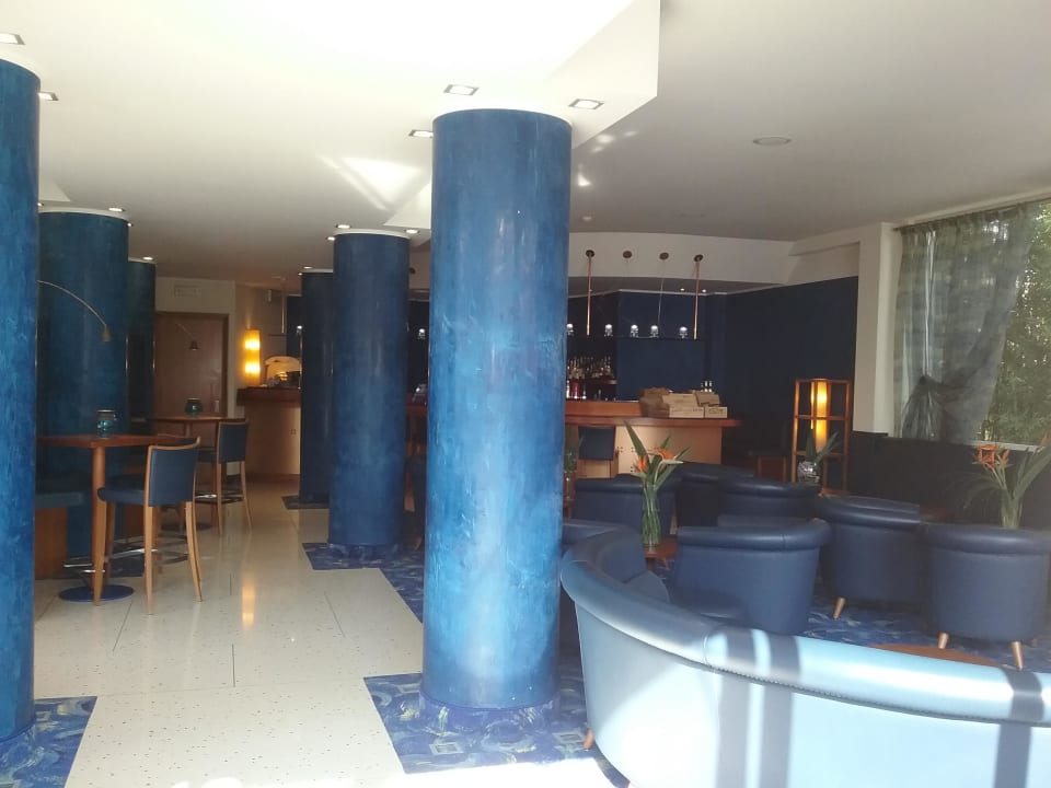 Blue Bar Color Hotel