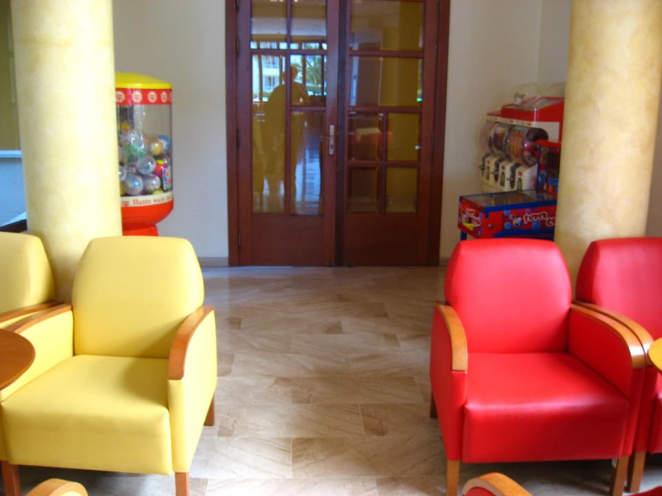 Automaten-Gemütlichkeit im Eingangsbereich! allsun App.-Hotel Orient Beach