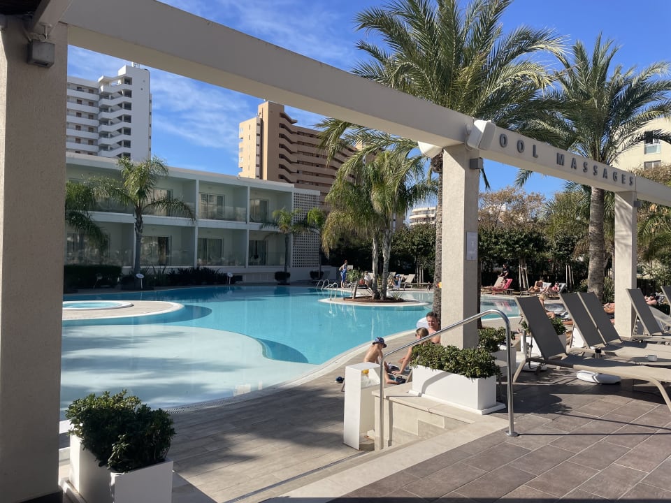 Pool BG Hotel Caballero