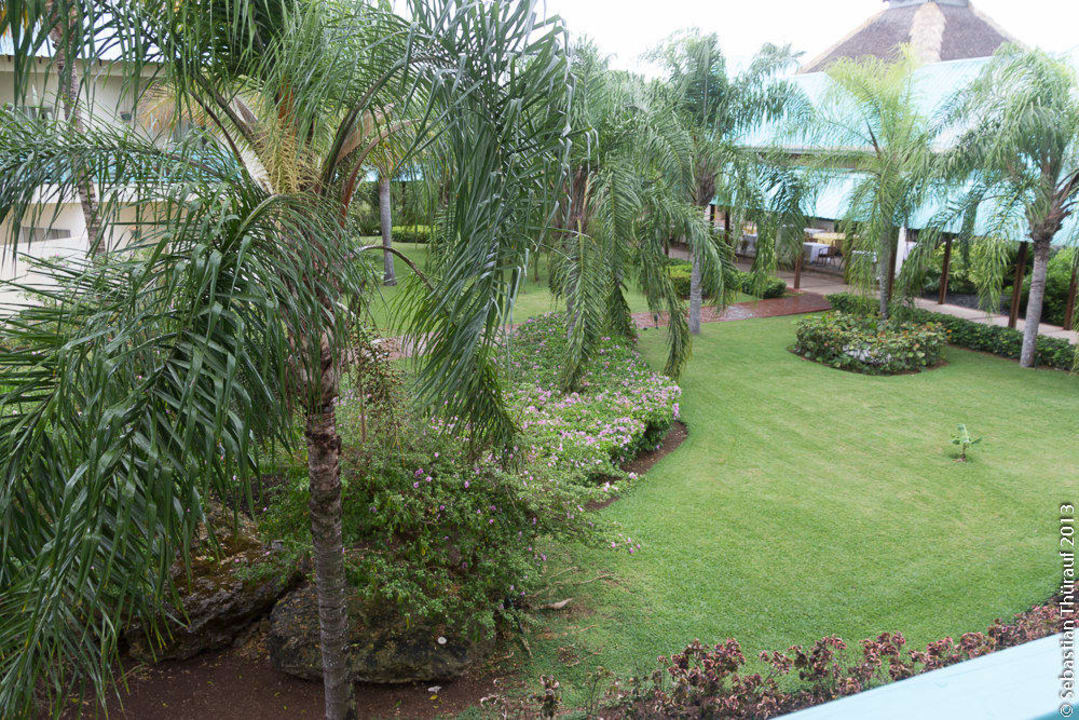 Blick vom Balkon Richtung World Cafe Dreams La Romana Resort & Spa