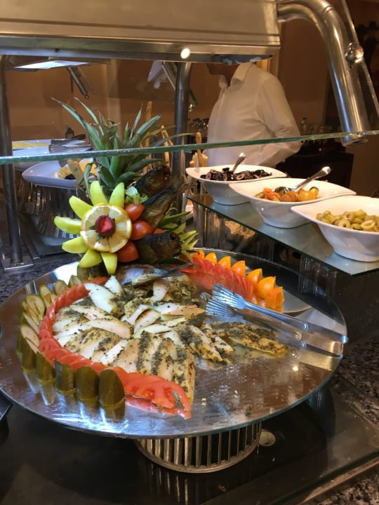 Leckere Fischplatte  Premier Le Reve Hotel & Spa