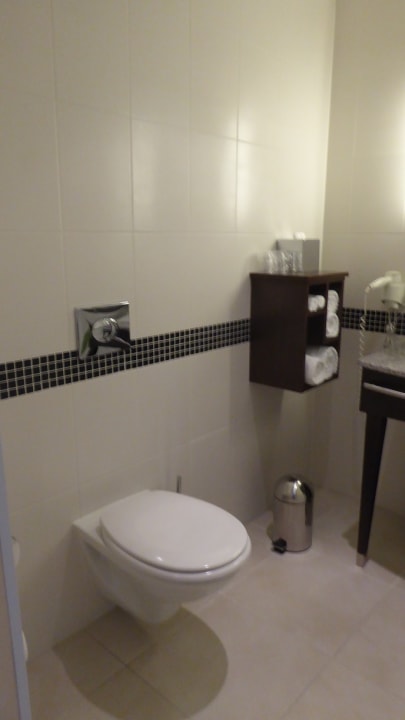 Zimmer Hampton by Hilton Berlin City West