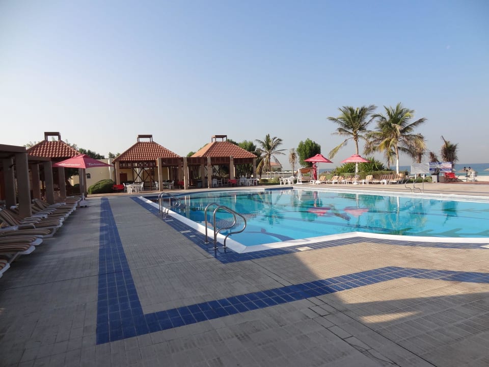 Pool Umm Al Quwain Beach Hotel