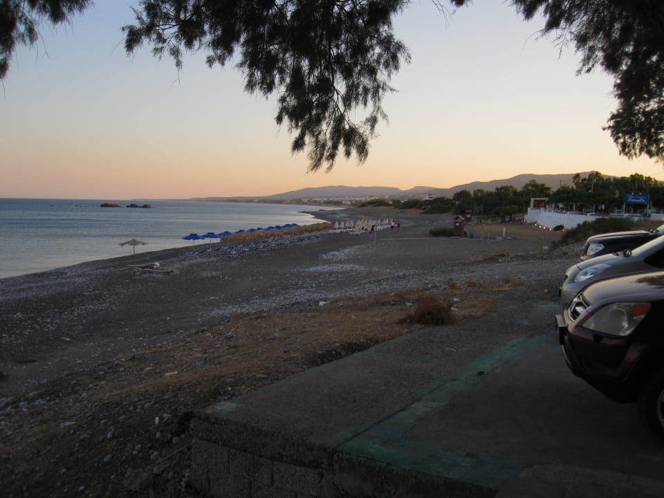 Strand Ekaterini Hotel