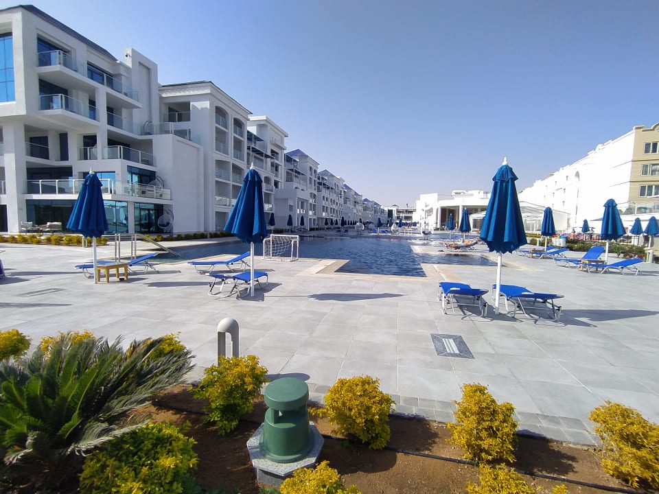 Pool Pickalbatros Blu Spa Resort