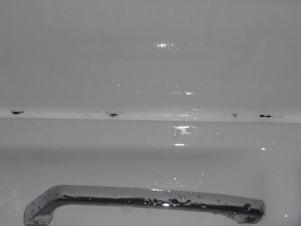 Schimmel in der Dusche New Continental Hotel, Sure Hotel Collection by Best Western