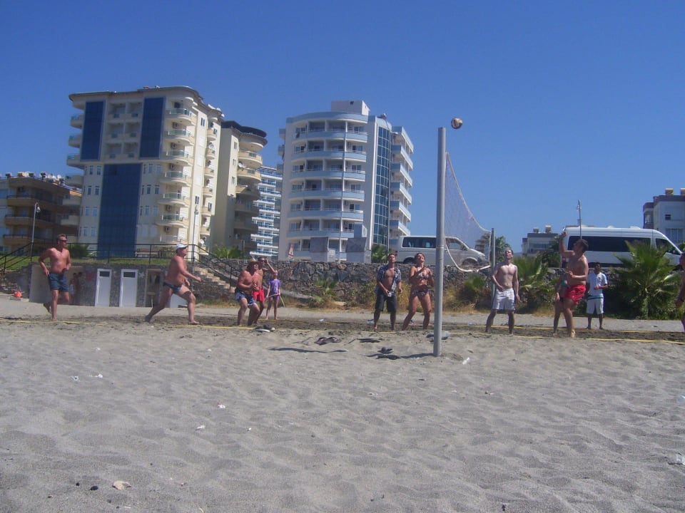 Volleyballfeld am Strand Bora Bora Butik Hotel