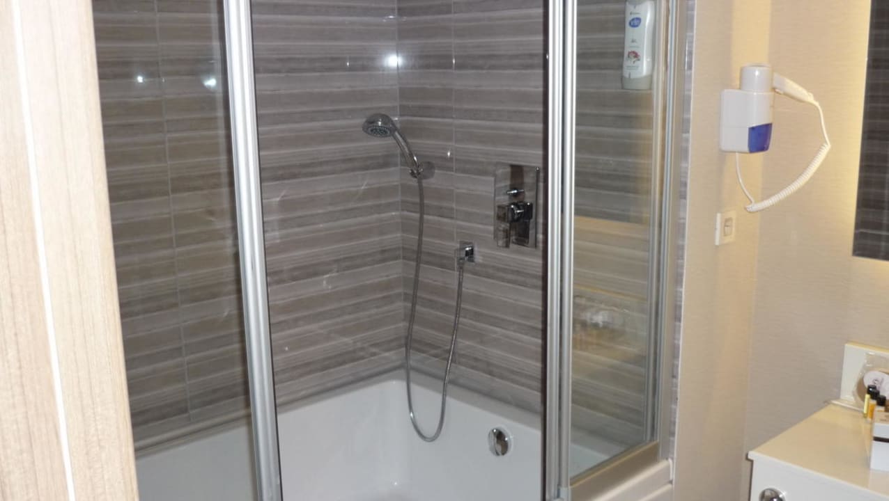 Dusche, instieg etwas hoch Hotel Delphin Imperial