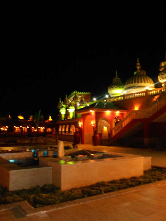 Nachts tolle Lichteffekte Pickalbatros Alf Leila Wa Leila Resort - Neverland Hurghada