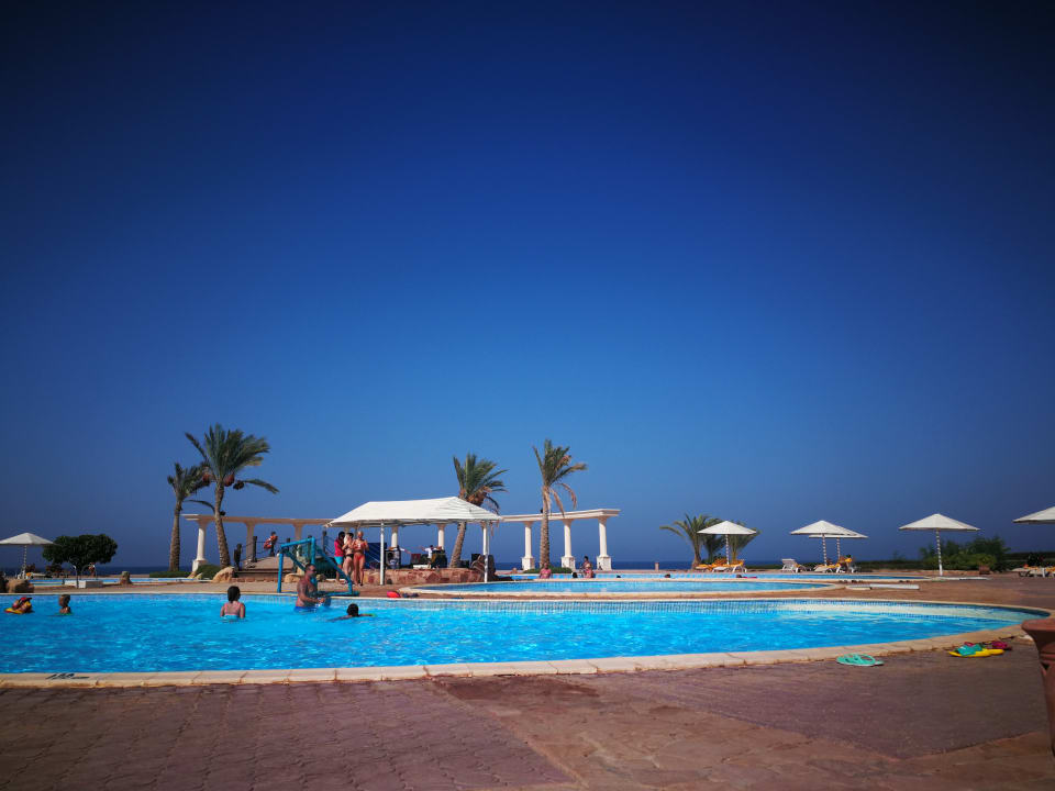 Pool Three Corners Equinox Beach Resort