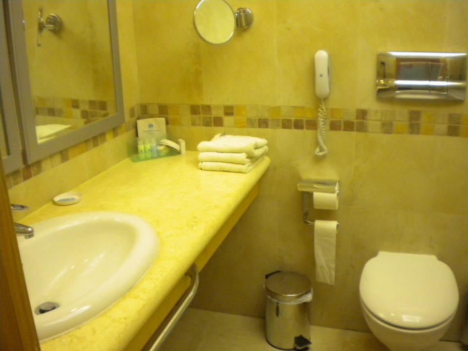 Geräumiges Badezimmer Lindos Imperial Resort & Spa