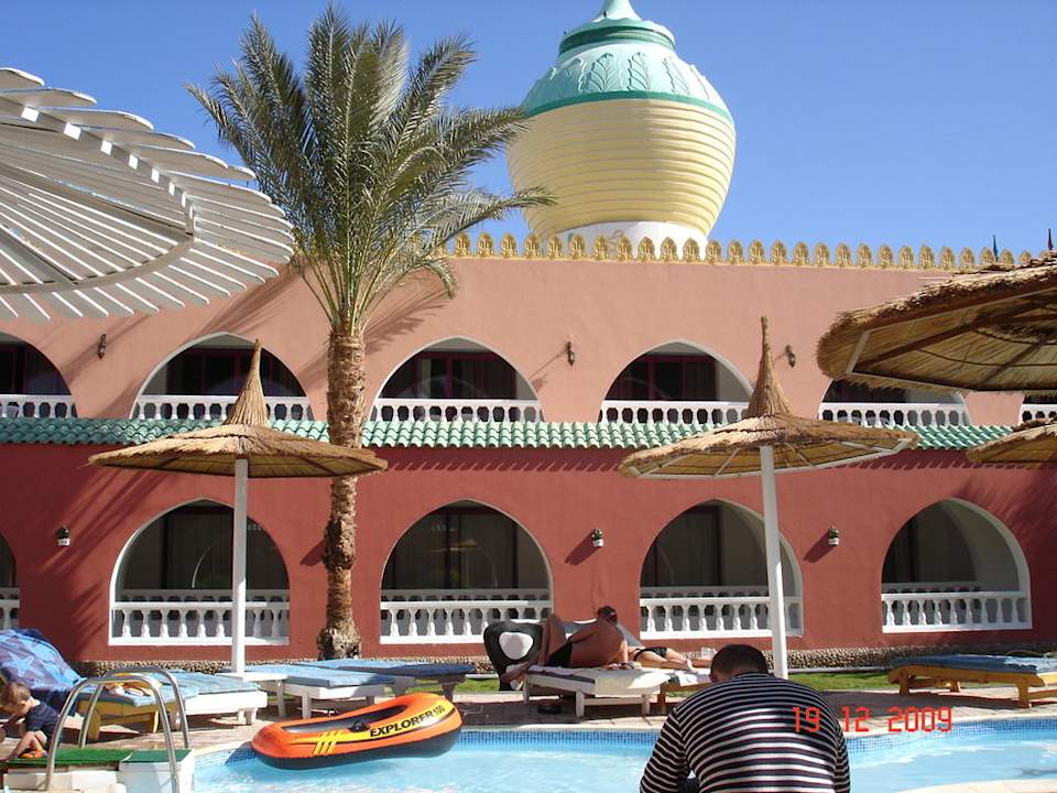 Der Hauptpool Pickalbatros Alf Leila Wa Leila Resort - Neverland Hurghada