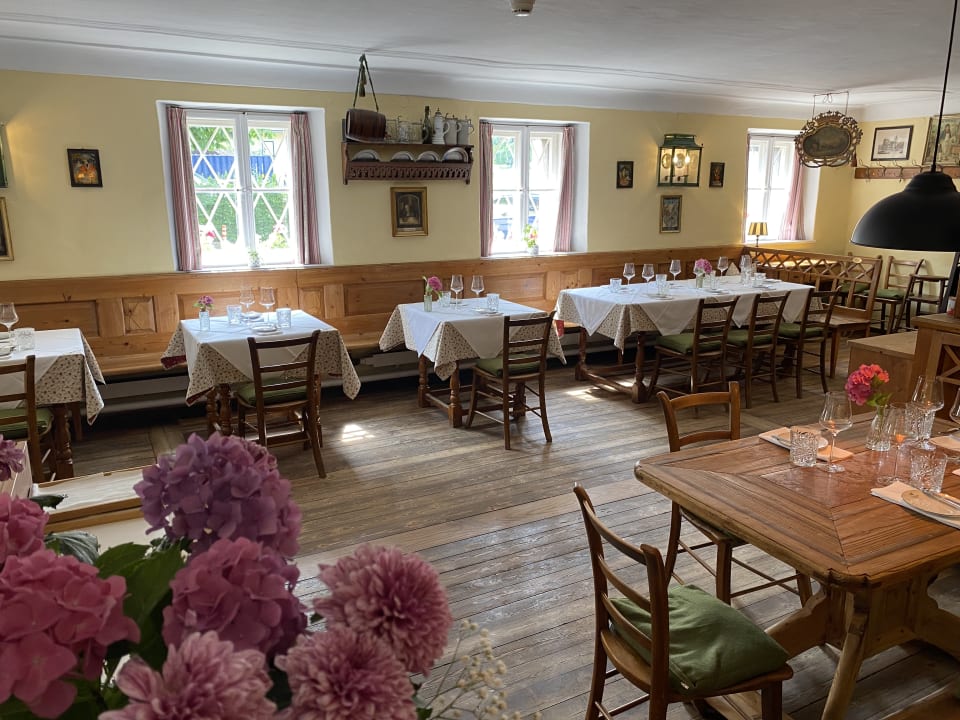 Gastro Der Schlosswirt zu Anif - Biedermeierhotel & Restaurant