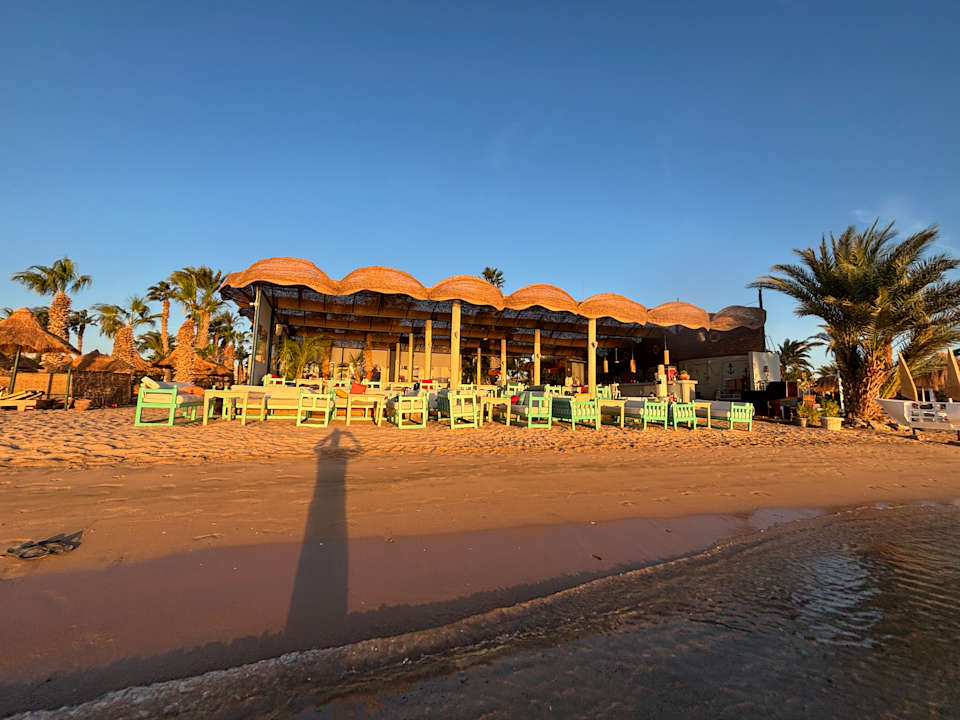 Strand Lotus Bay Beach Resort