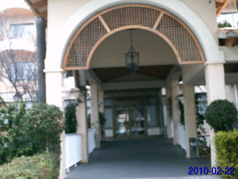 Hintereingang Hotel Riu Bravo