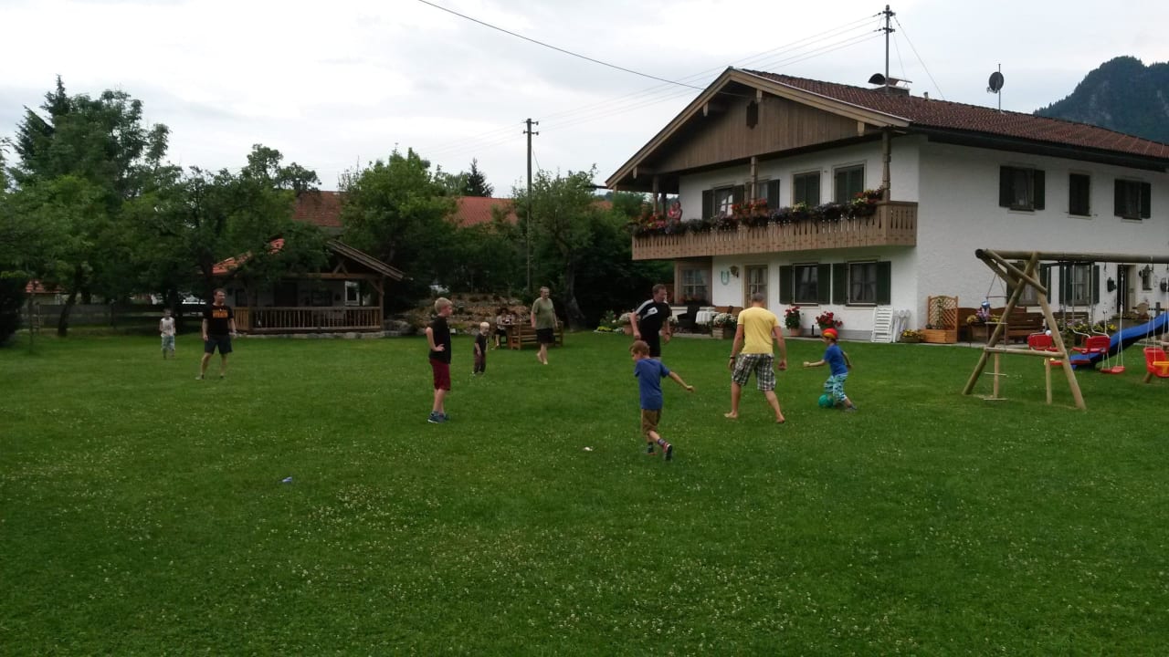 Große Spielwiese Ferienhof Streidl