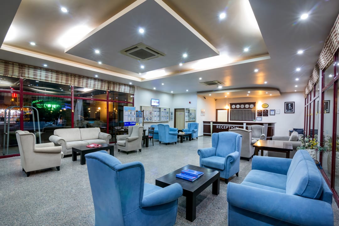 Lobby Royal Beach Club Hotel