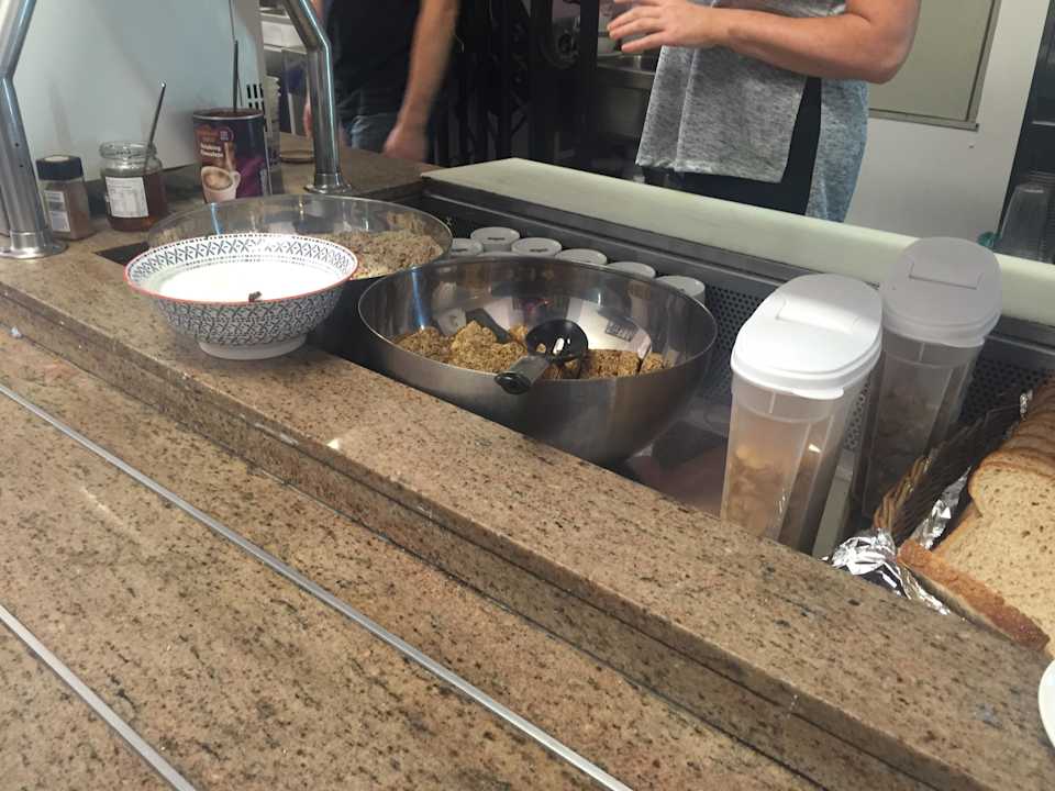 Frühstück Hotel Avalon House