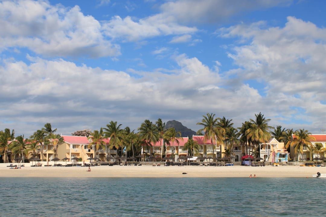 Blick vom Meer Hotel Villas Caroline